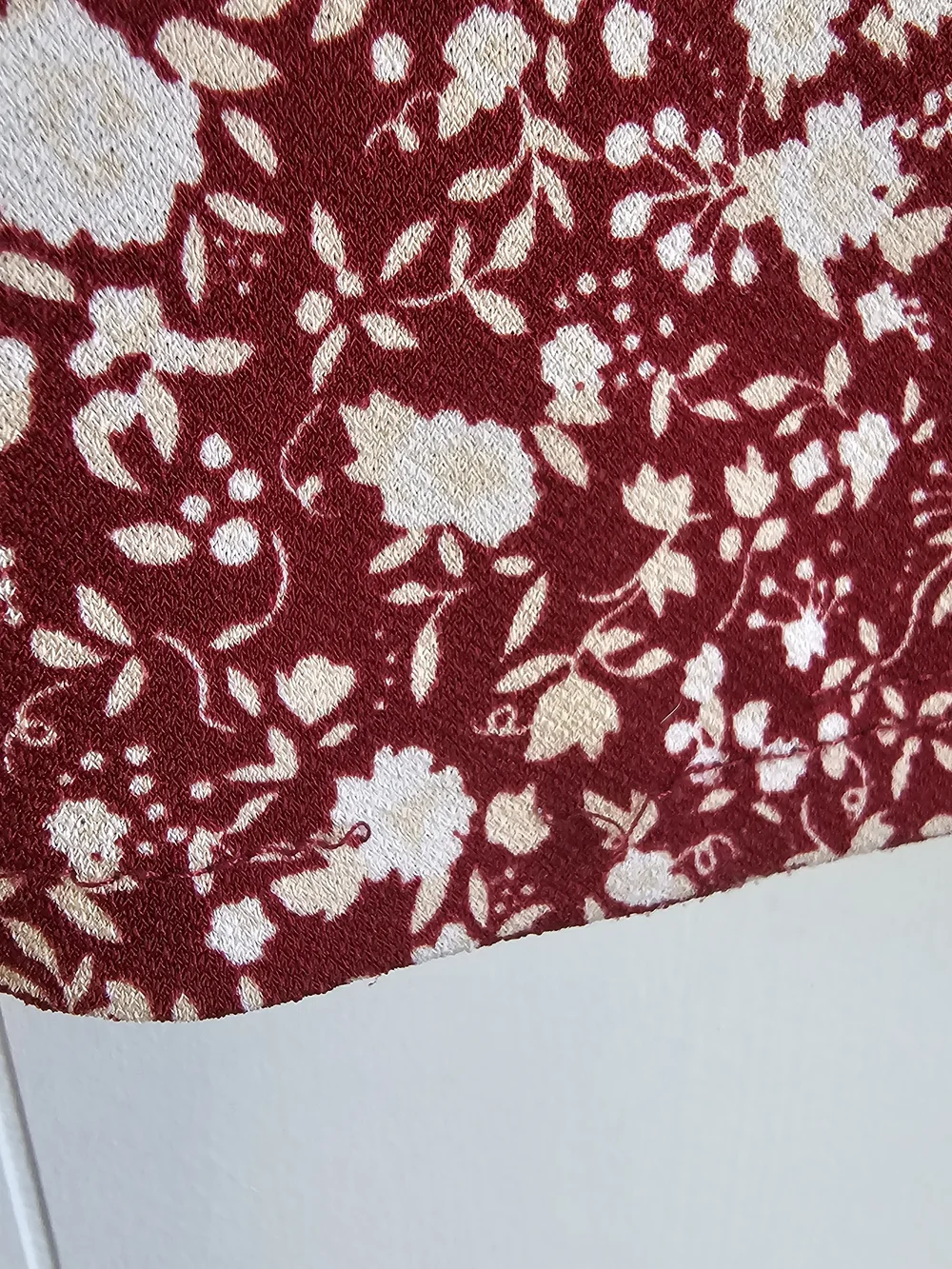 LUSH Maroon Floral Long Sleeve Crop Top - Picture 3 of 8